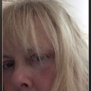 Meet your Posher, Pamela